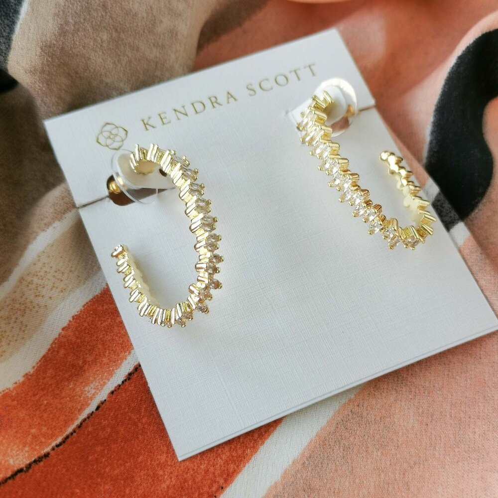 Kendra Scott - Juliette - Gold White Crystal Oval Hoop Earrings
